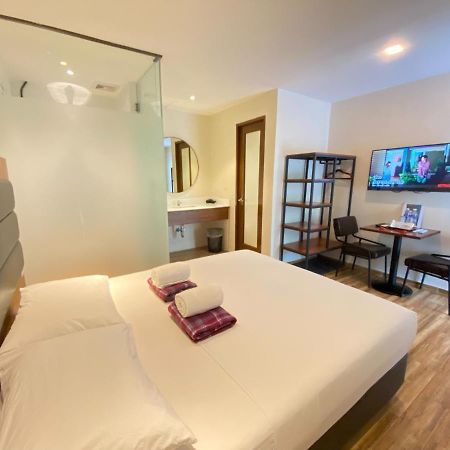 פאסאי The Hub District Garden Suites מראה חיצוני תמונה