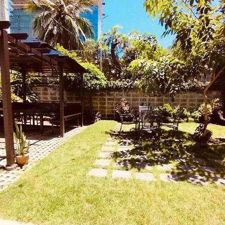 פאסאי The Hub District Garden Suites מראה חיצוני תמונה