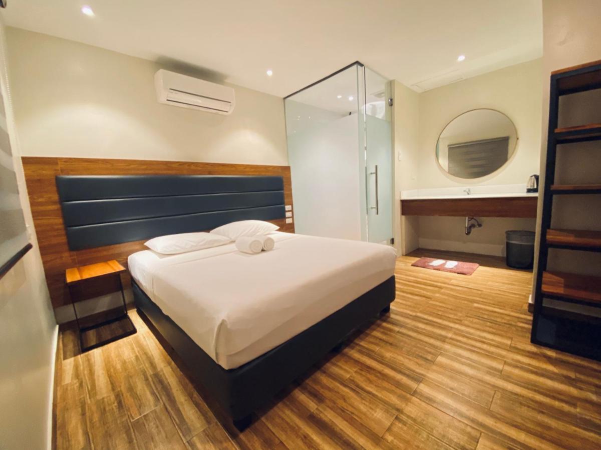 פאסאי The Hub District Garden Suites מראה חיצוני תמונה