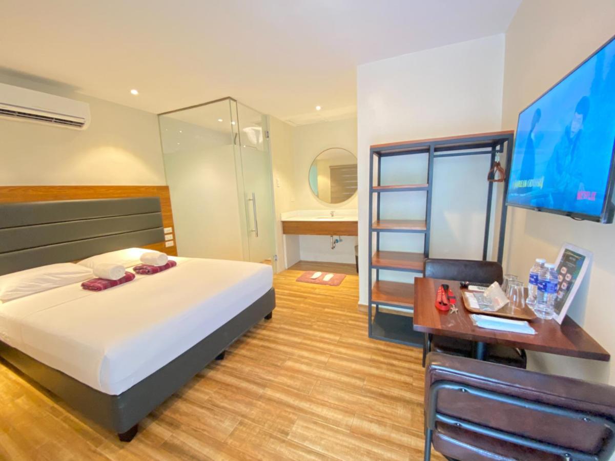 פאסאי The Hub District Garden Suites מראה חיצוני תמונה